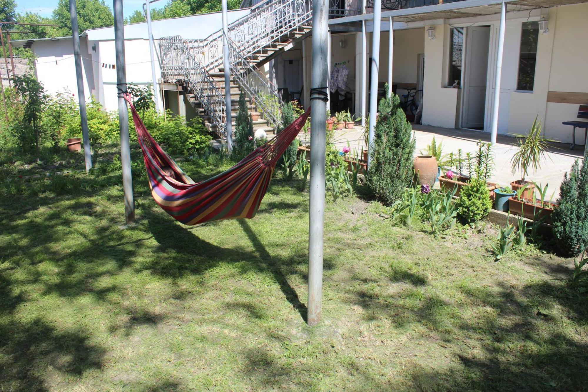 Guesthouse Levani Гори Экстерьер фото