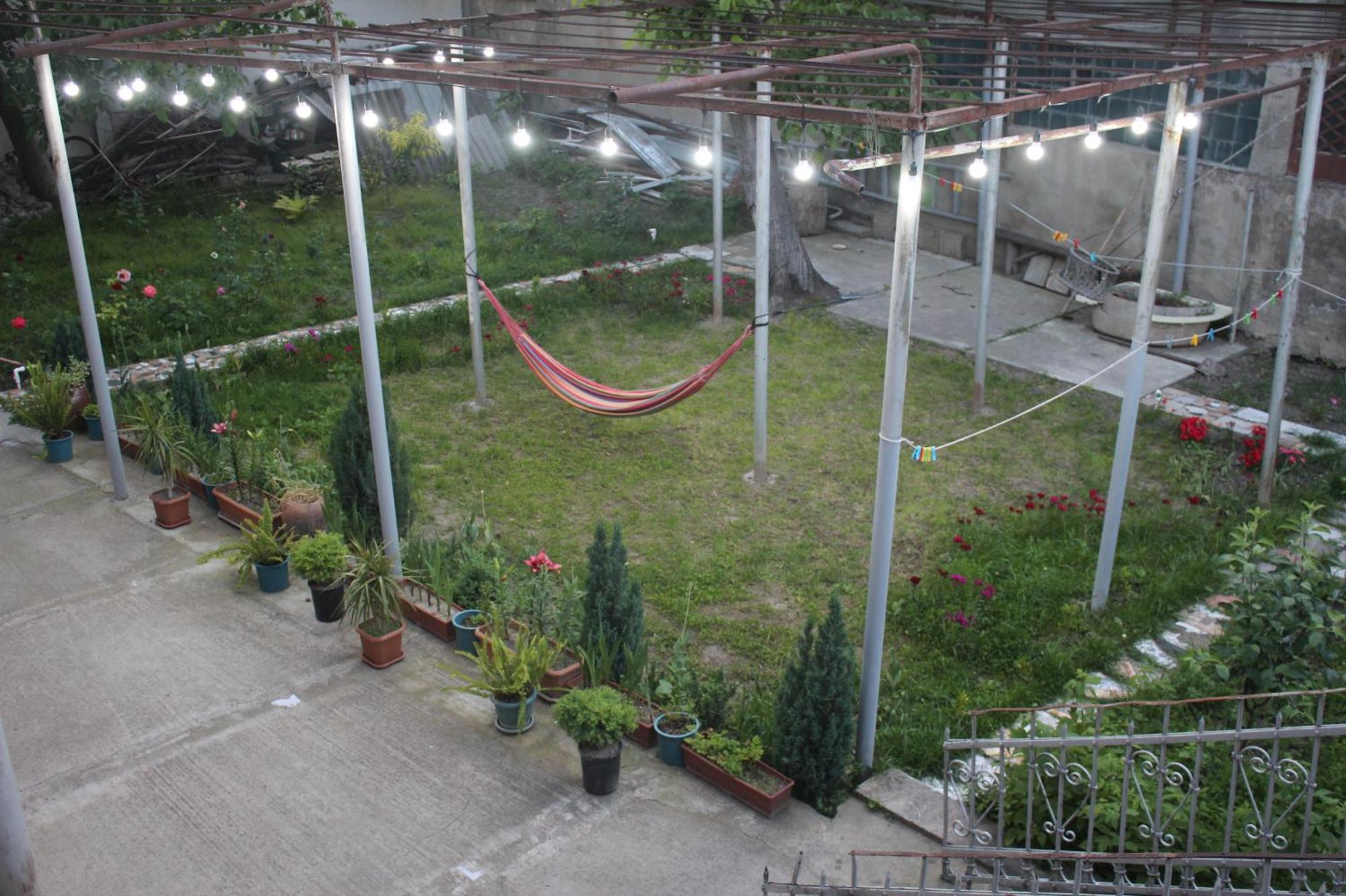 Guesthouse Levani Гори Экстерьер фото